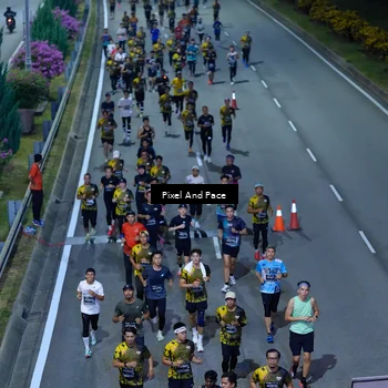 Runner Photo 6598895