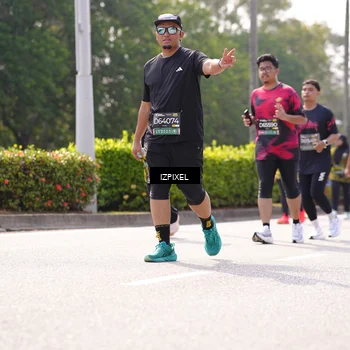 Runner Photo 6599288
