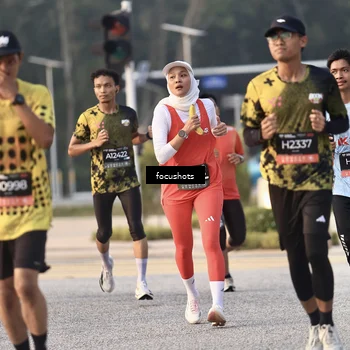 Runner Photo 6599531