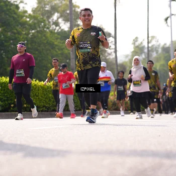 Runner Photo 6600016