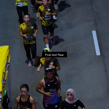 Runner Photo 6600025