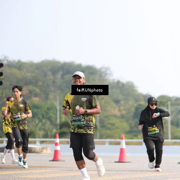 Runner Photo 6600032