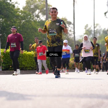 Runner Photo 6600033