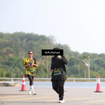 Runner Photo 6600034
