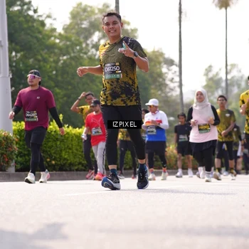 Runner Photo 6600056