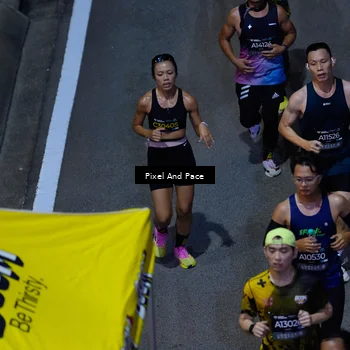 Runner Photo 6600064