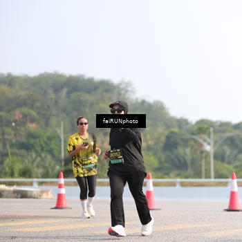 Runner Photo 6600083