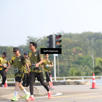 Runner Photo 6600088