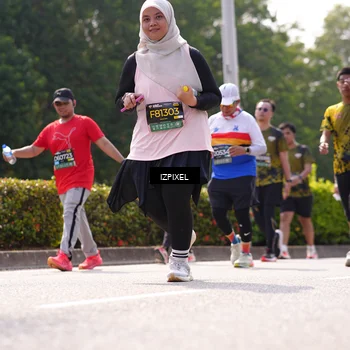 Runner Photo 6600106