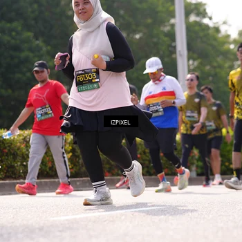 Runner Photo 6600130