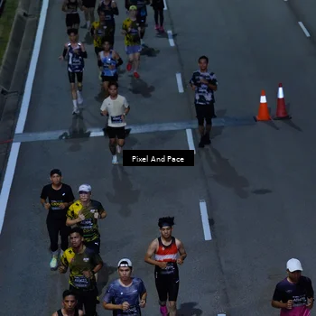 Runner Photo 6600152