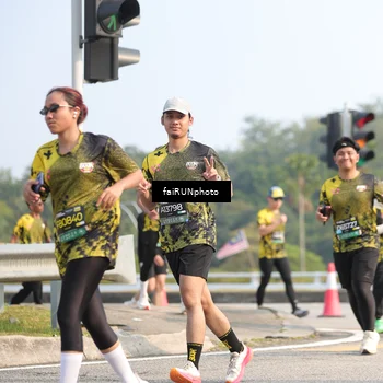 Runner Photo 6600153