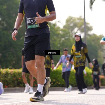 Runner Photo 6600202