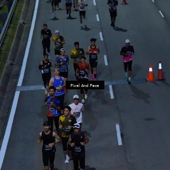 Runner Photo 6600206