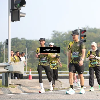 Runner Photo 6600217