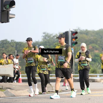 Runner Photo 6600219