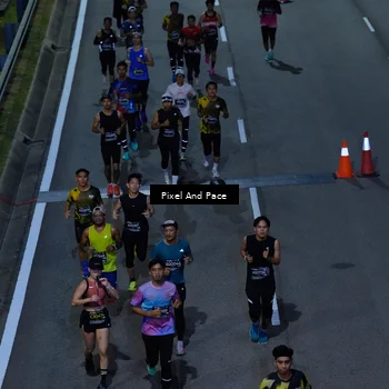 Runner Photo 6600251
