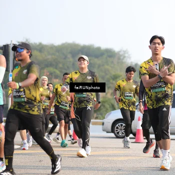 Runner Photo 6600615