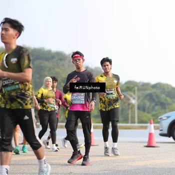 Runner Photo 6600645