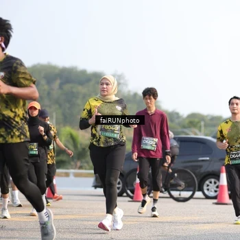 Runner Photo 6600698