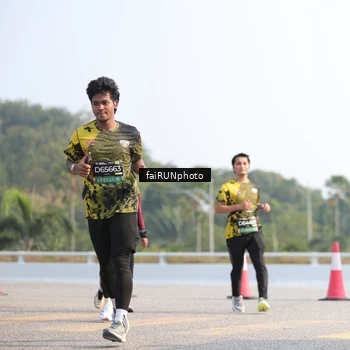 Runner Photo 6600699
