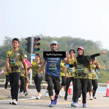 Runner Photo 6601063