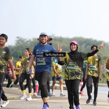Runner Photo 6601114