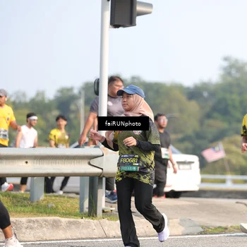 Runner Photo 6601548