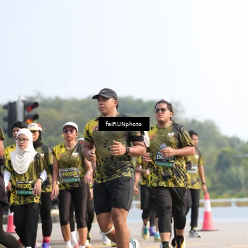 Runner Photo 6602015