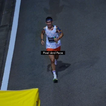 Runner Photo 6602020