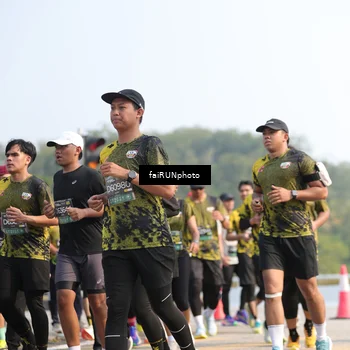 Runner Photo 6602076