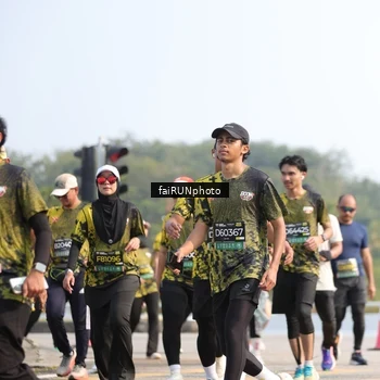 Runner Photo 6602123