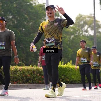 Runner Photo 6602247