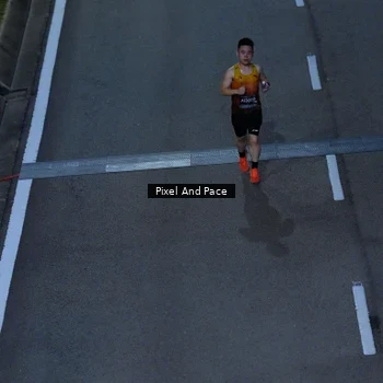 Runner Photo 6602335