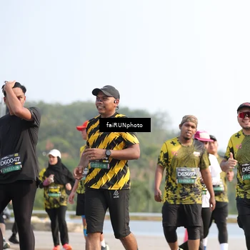 Runner Photo 6602395