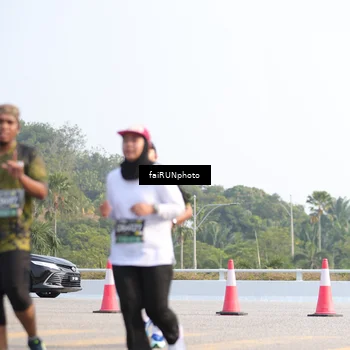 Runner Photo 6602467