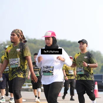 Runner Photo 6602501