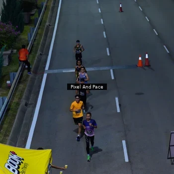 Runner Photo 6602541