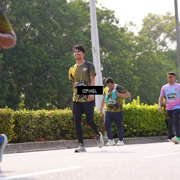 Runner Photo 6602740