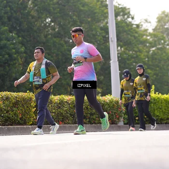 Runner Photo 6602765
