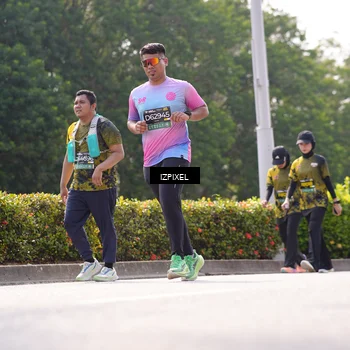 Runner Photo 6602786