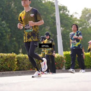 Runner Photo 6602808