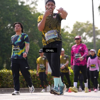 Runner Photo 6602811