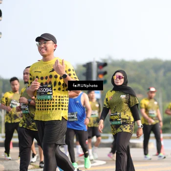 Runner Photo 6602871