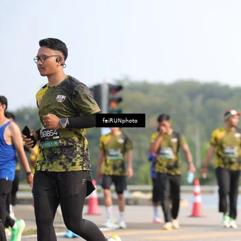 Runner Photo 6602892