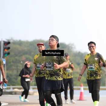Runner Photo 6602935