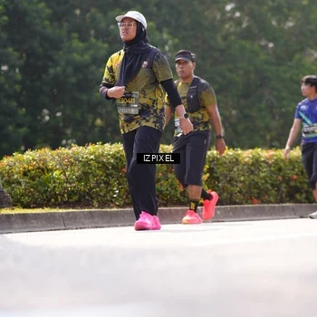 Runner Photo 6603034