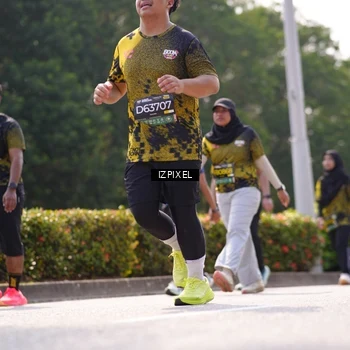 Runner Photo 6603039
