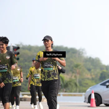 Runner Photo 6603056