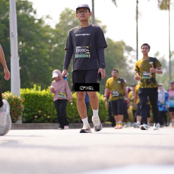 Runner Photo 6603088